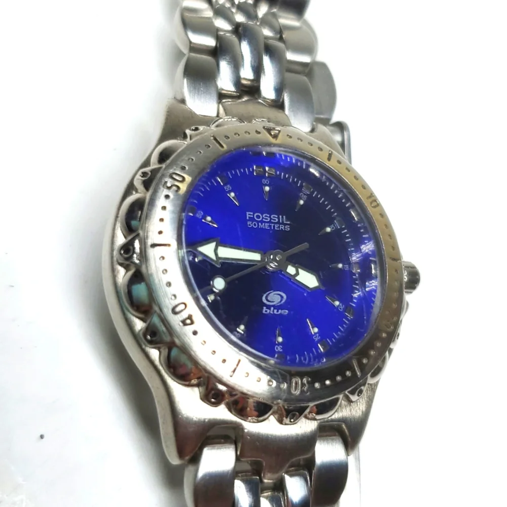 Vintage Fossil Blue AM-3099 Blue Dial Silver Watch